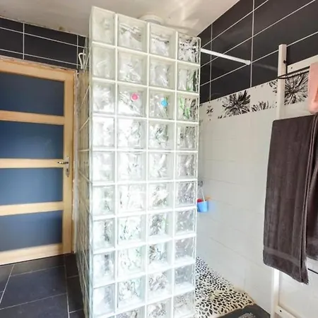 Spacious House With Jacuzzi In * トンヘレン